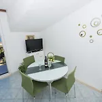 דירה By The Sea Slatine, Ciovo - 1126 *